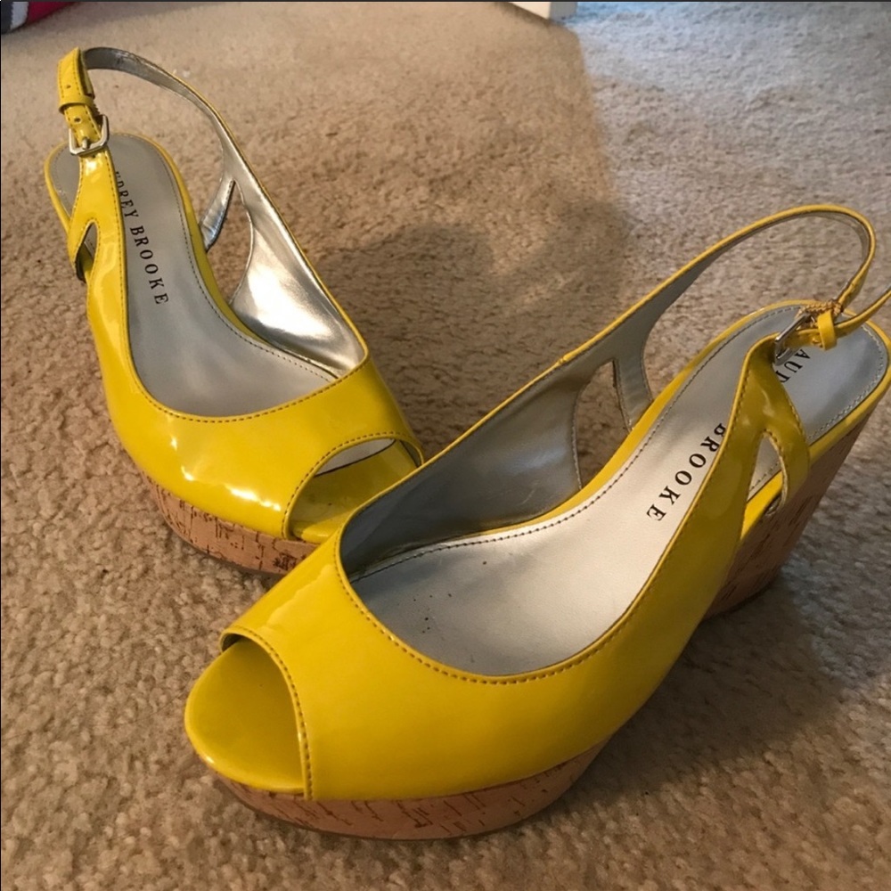 Yellow Wedges